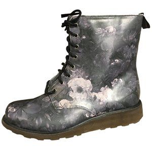 Dolce Vita "Cobain" Gray Floral Boots - Size 9 NWT